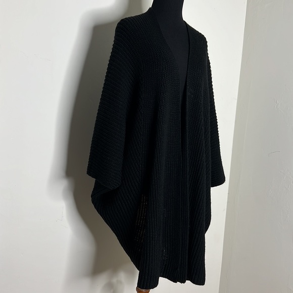 Catherine Malandrino Sweaters - CATHERINE MALANDRINO Black Chunky Open Knit Cardigan M/L